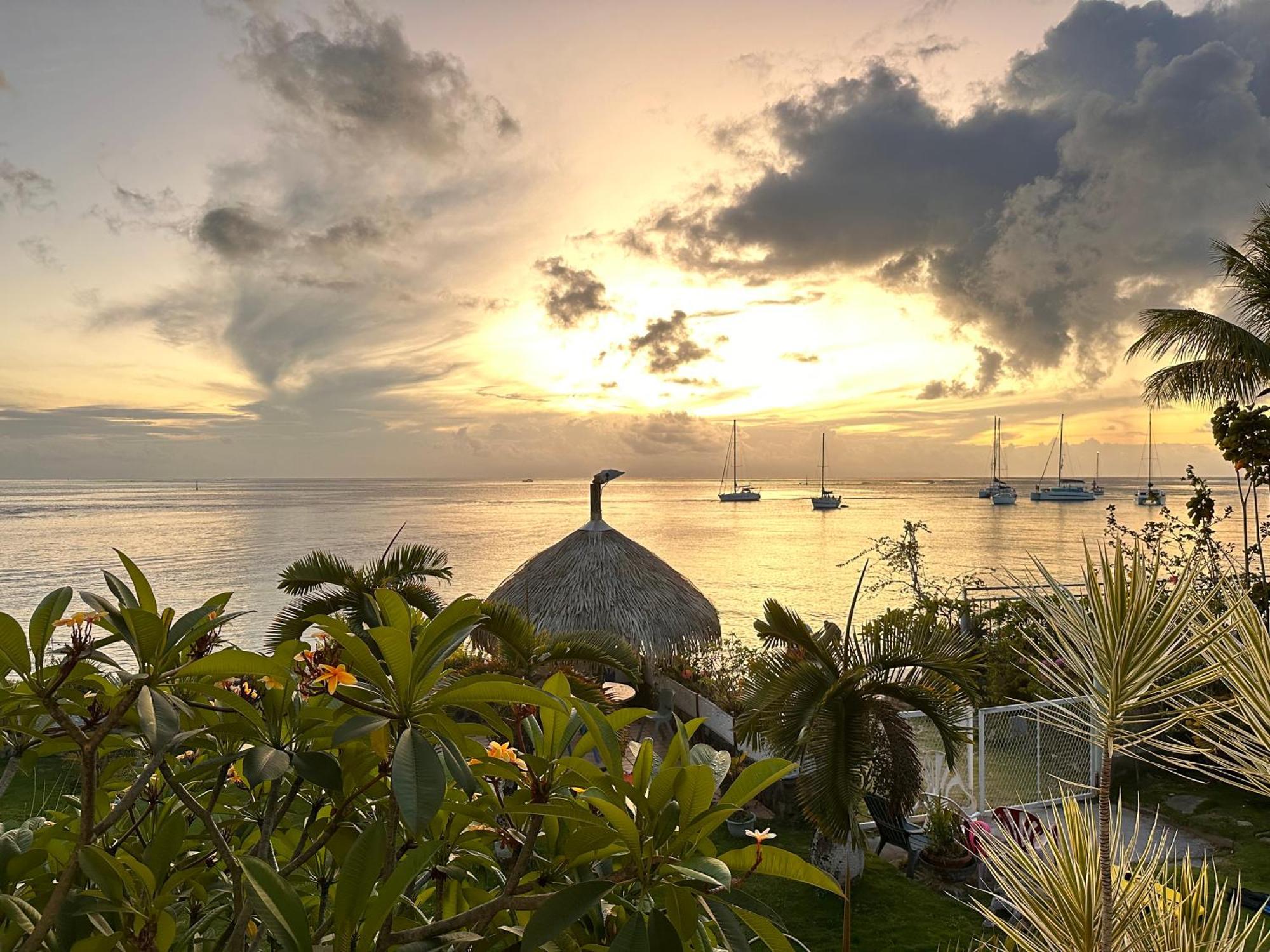 Meri Lodge Huahine « Room Of Marta » Fare Esterno foto